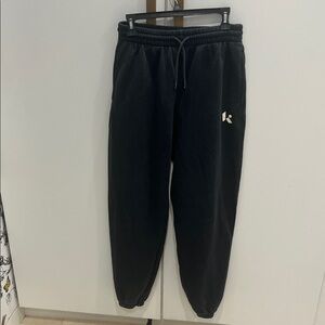 New Balance Men’s Black cuffed sweat Pants